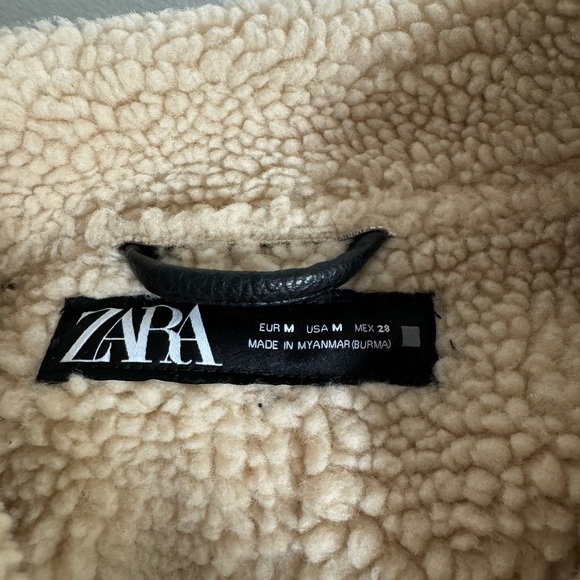 SOLD - Zara Double sided short jacket - Picture 3 of 3